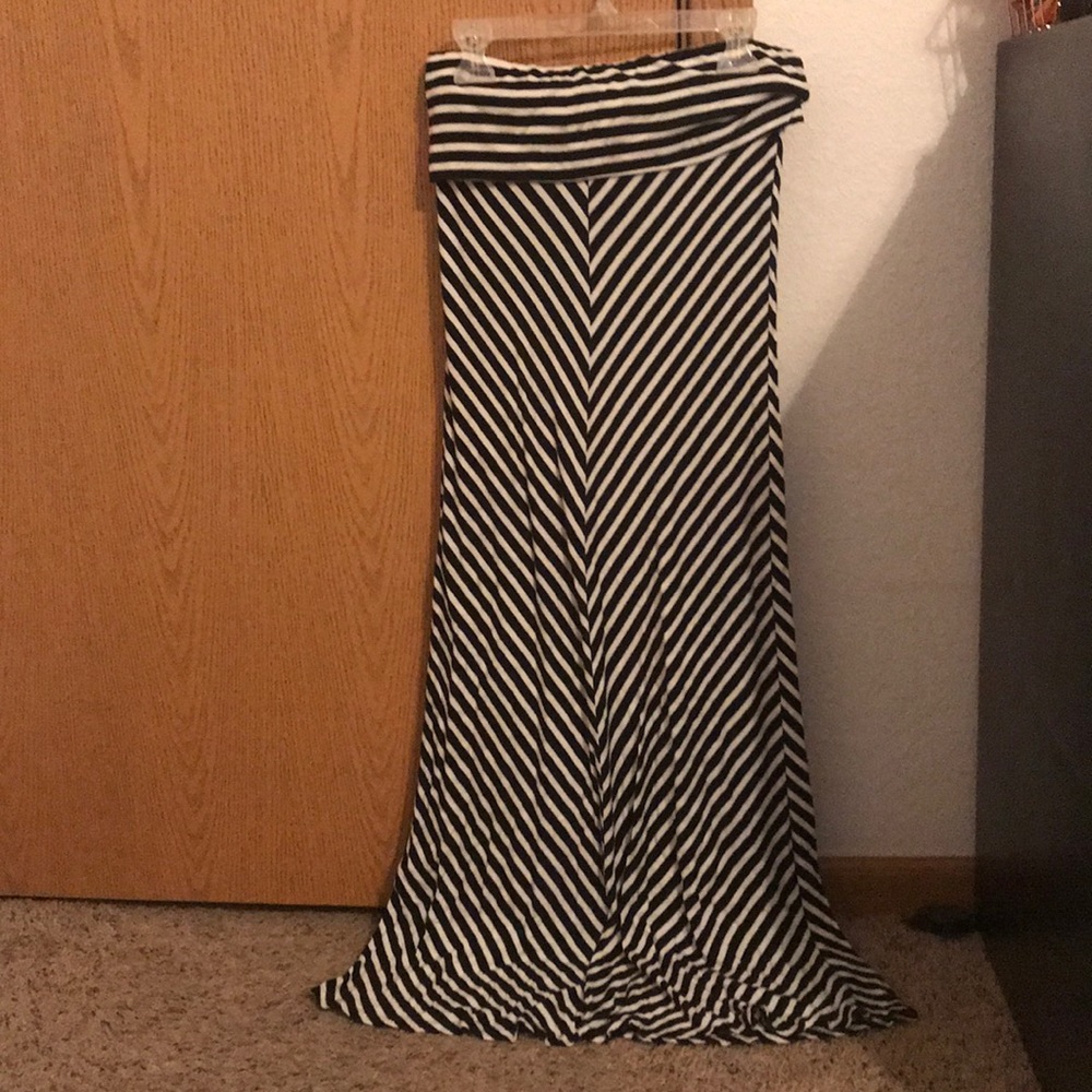 Pacsun, Nollie Maxi Skirt